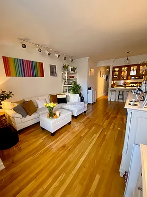 Rented by Bond New York | media 9