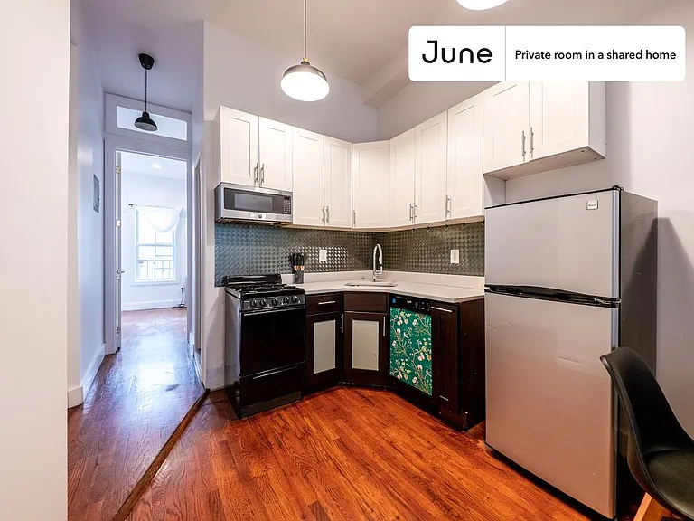 255 Evergreen Ave #B — Photo 9