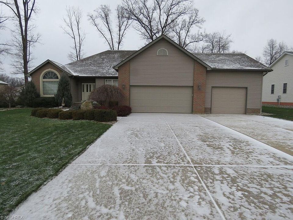 1st image of 2539 Forest Springs Dr