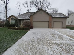 2539 Forest Springs Dr, Warren, OH 44484
