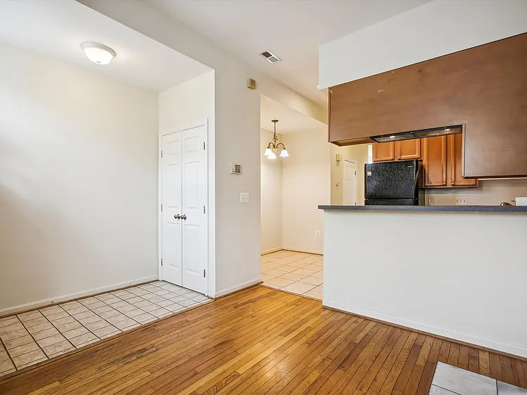 2025 11th St NW — Photo 5