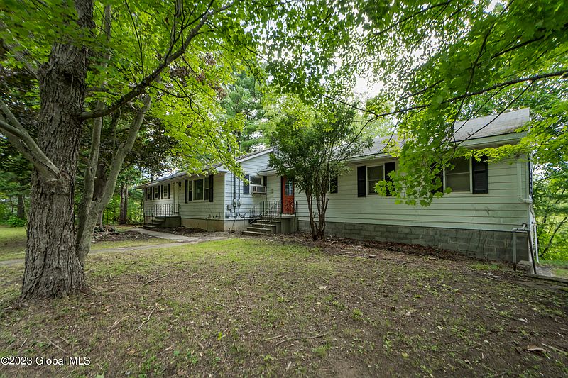 3rd image of 469 Brownell Road