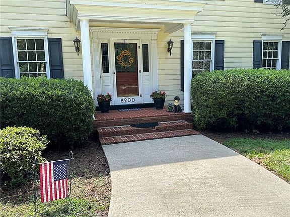 4th image of 8200 Rivermont Dr