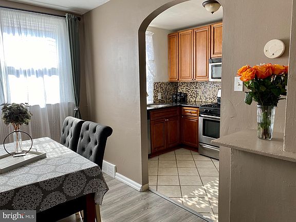 5th image of 6051 Summerdale Ave