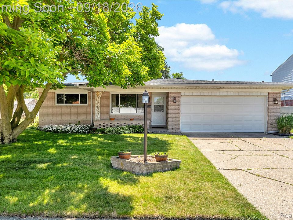 1st image of 4840 Iowa Dr