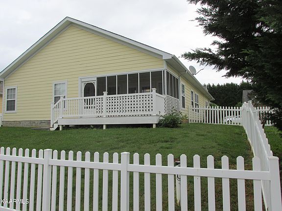 4th image of 126 McNeilly Cir