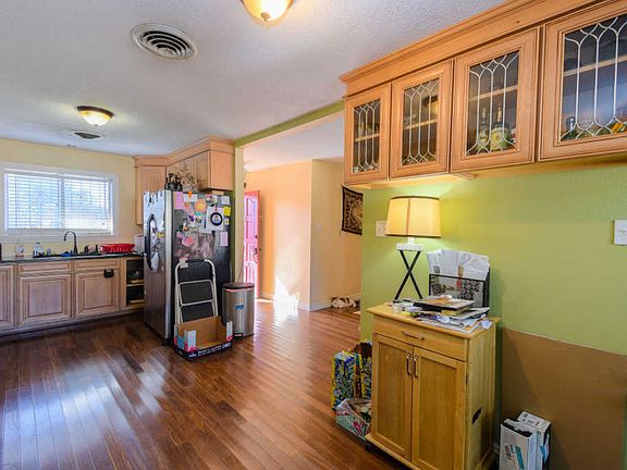 5th image of 3816 Wellesley Dr NE