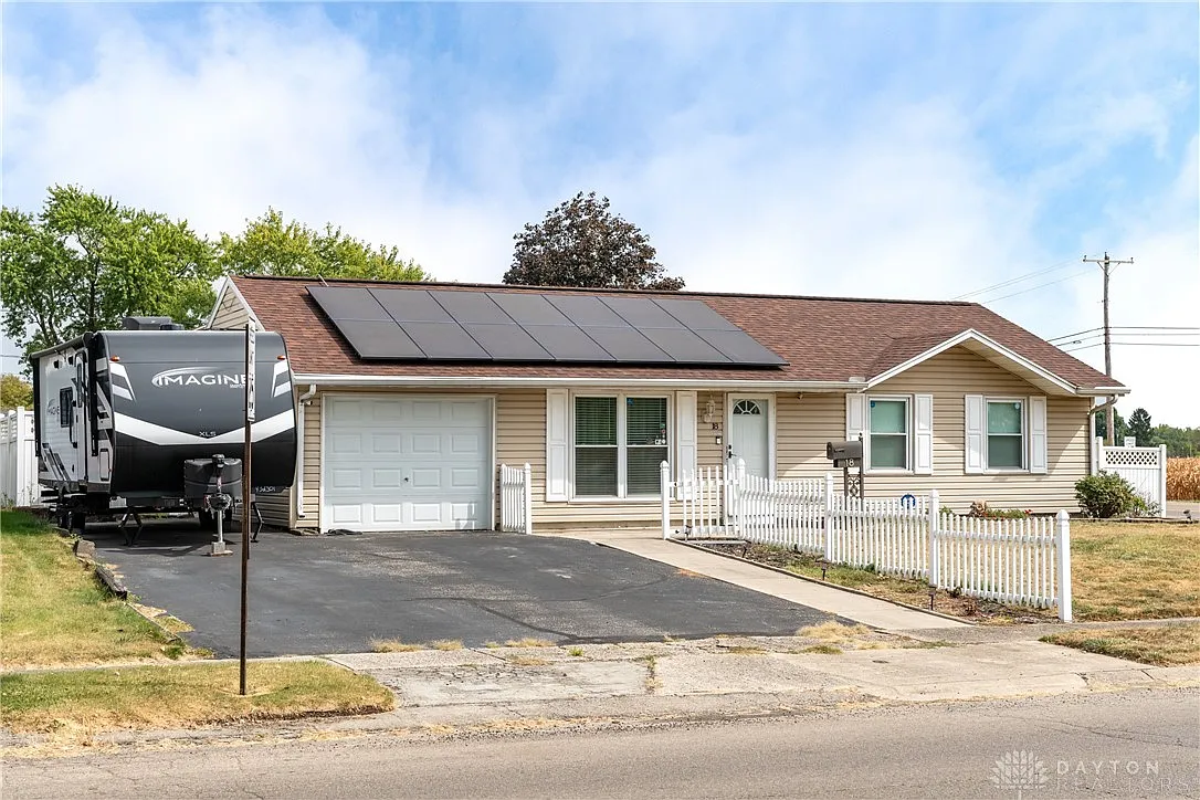 18 Stratmore St photo 1