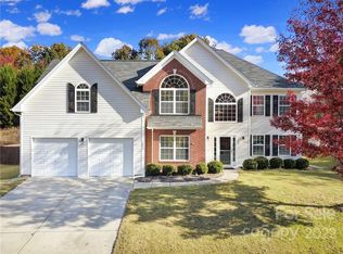 7805 E Berkeley Rd, Denver, NC 28037