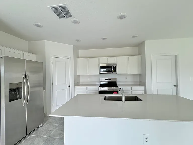 553 Reggie Rd — Photo 15