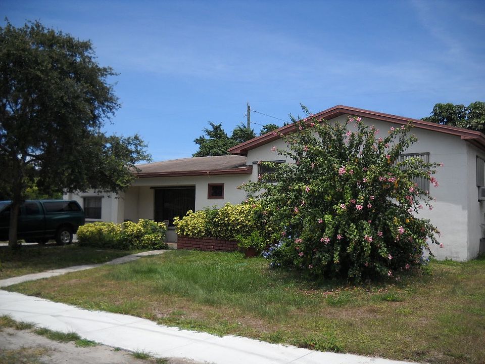 1st image of 19041 NW 10th Ave