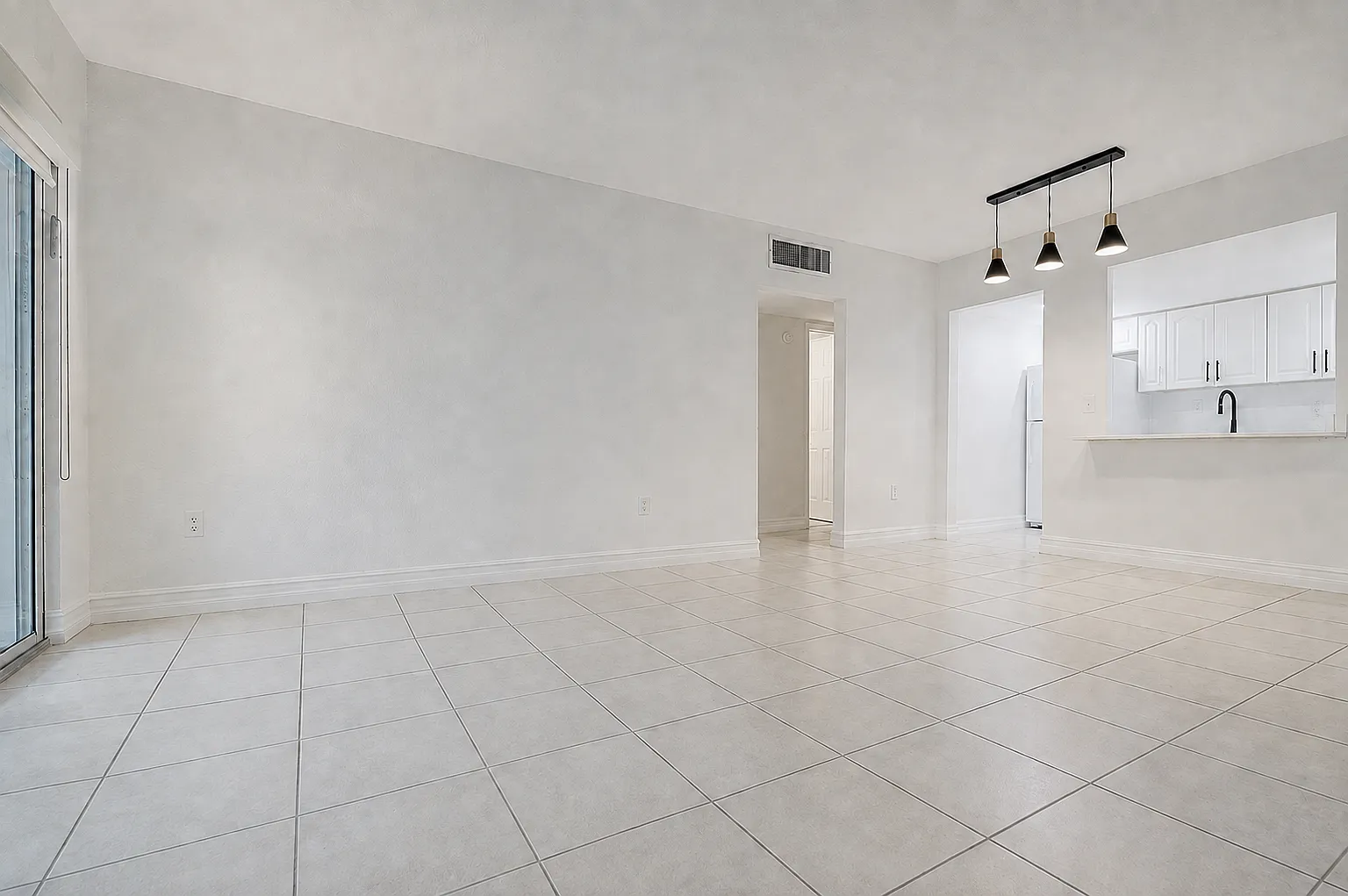 2 bed, 964 sqft, $3,500 — Photo 2