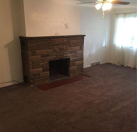 4th image of 435 Sloan Ave