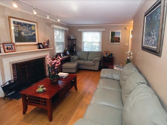2nd image of 374 Lum Ave