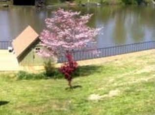 119 Whatley Dr, Greenwood, SC 29649