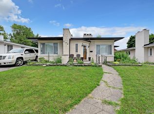 6174 Mayburn St, Dearborn Heights, MI 48127