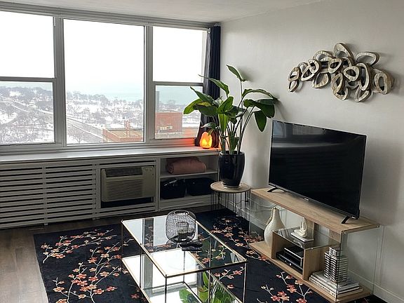 5th image of 4250 N Marine Dr APT 2432
