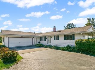 107 Walnut St N, Penfield, IL 61862