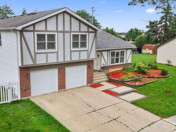 2nd image of 114 Wren Ct