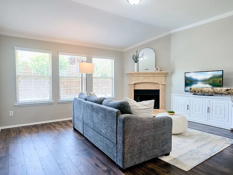 11720 Champion Creek Dr — Photo 6