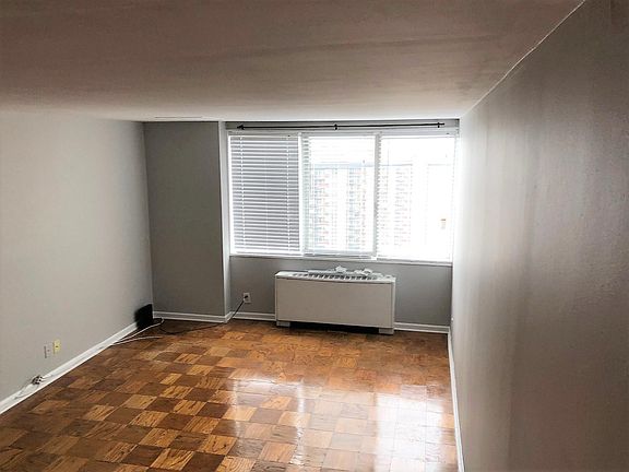 4th image of 301 N Beauregard St APT 1719