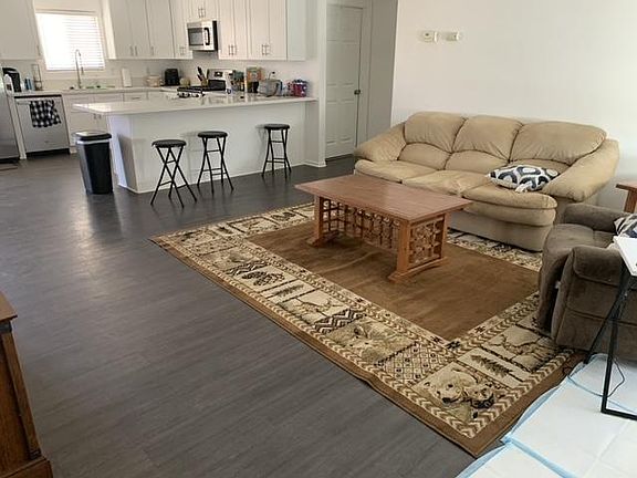 4th image of 73641 Sunnyslope Dr APT 1