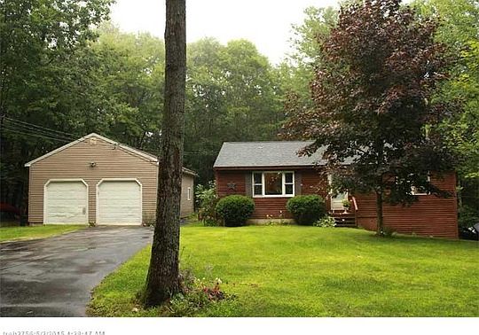 2nd image of 8 Aubrey Ln