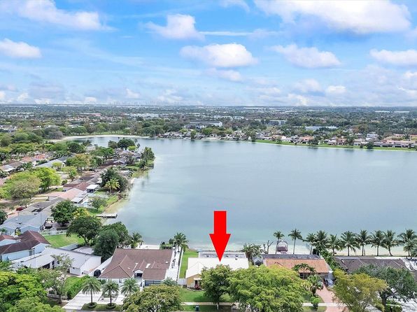6340 NW 198th Ter, Hialeah, FL 33015