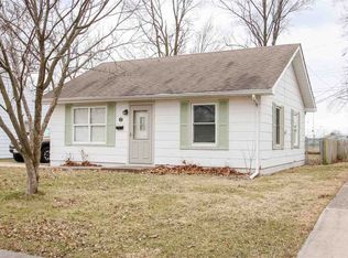 1517 Pulaski St, Lincoln, IL 62656