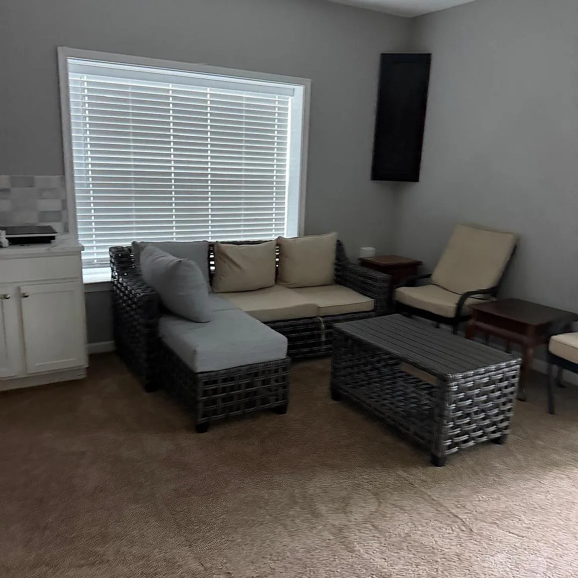 1 bed, 1.0 bath, 4464 sqft, $1,500 — Photo 3