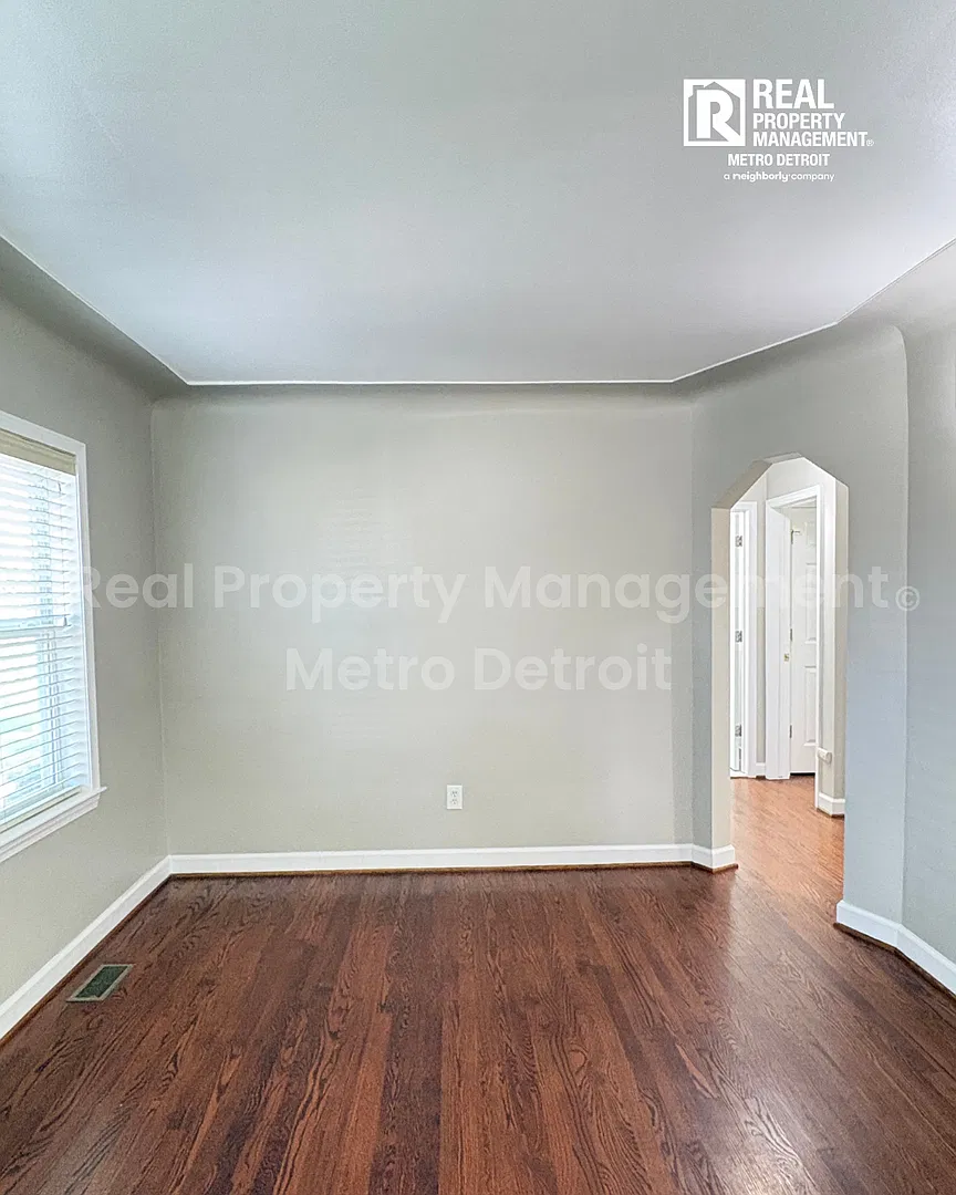 3-Bedroom Berkley Home with Upstairs Primary Suite & Fenced Yard — Photo 3