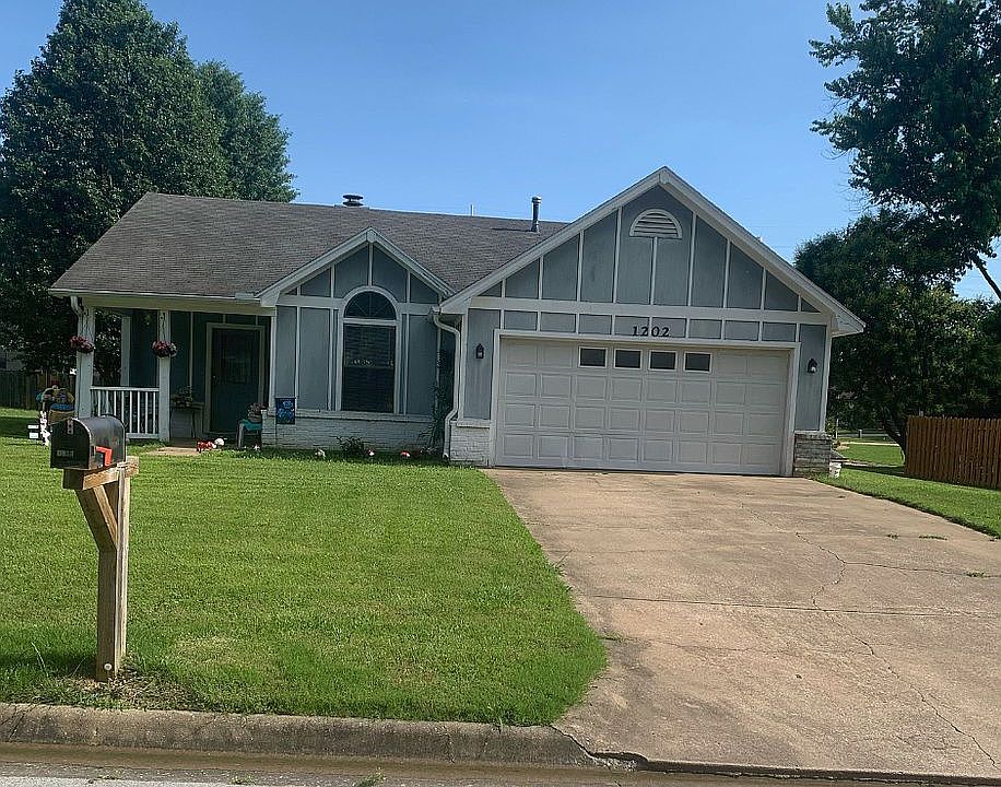 1st image of 1202 Spriggs Ct