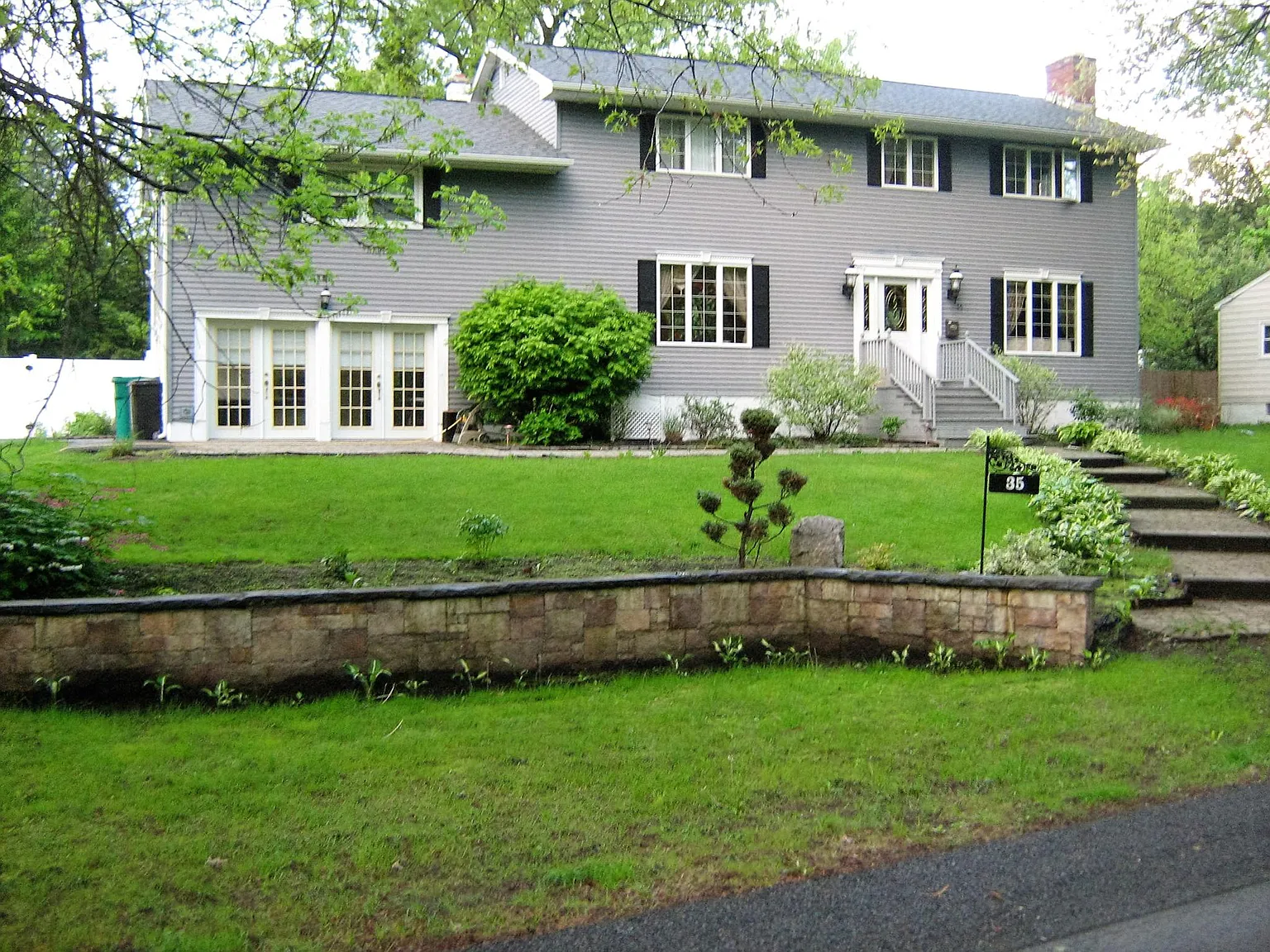 35 Ableman Ave — Photo 2