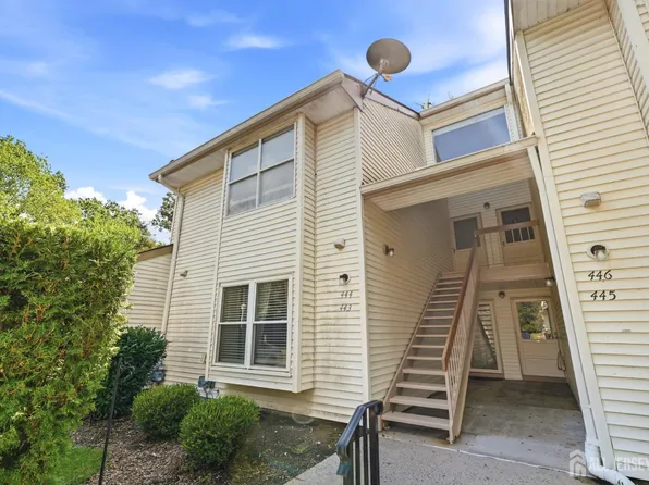 444 Bayberry Ct, Englishtown, NJ 07726