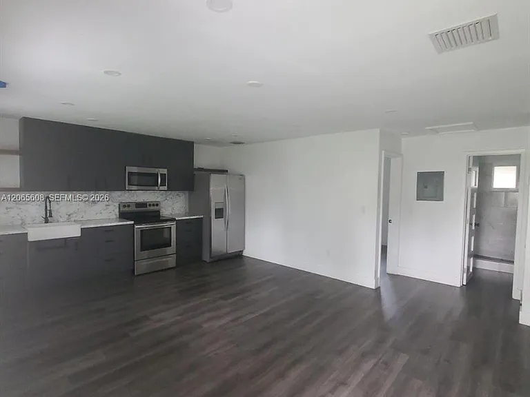 1864 NW 28th St #2 — Photo 12