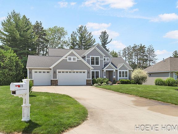 2nd image of 9075 Stillwater Dr