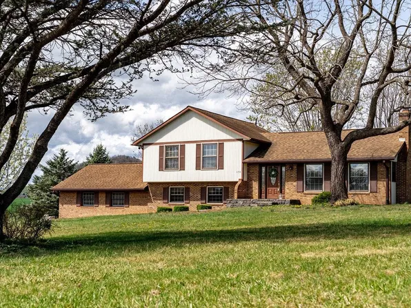 456 Eckert Cir, Harrisonburg, VA 22801