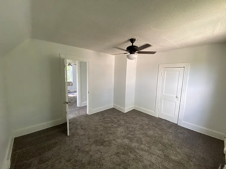 825 Fairview Ave — Photo 9