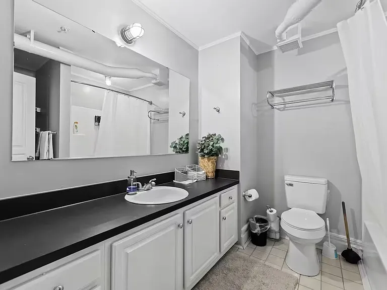 404 N Laurel Ave #42 — Photo 17