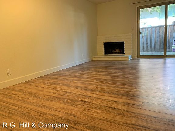 5th image of 1249 Montego APT 26