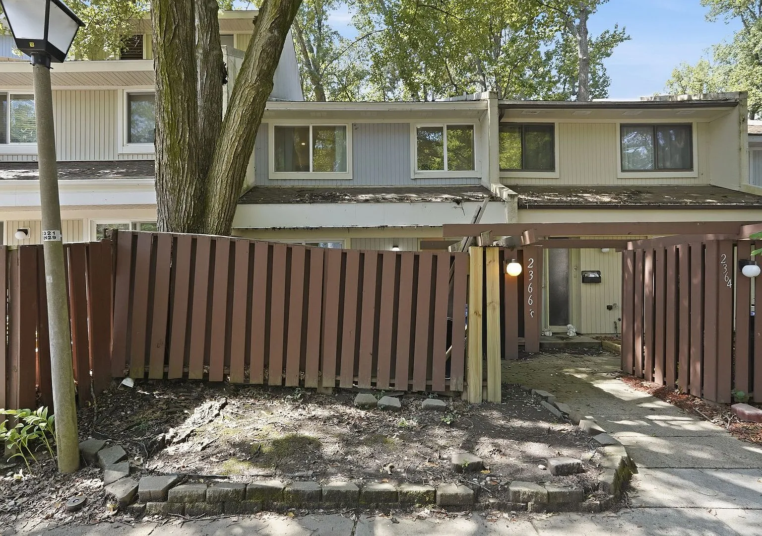Welcome to Your New Home at 2366 Southgate Square! — Photo 2
