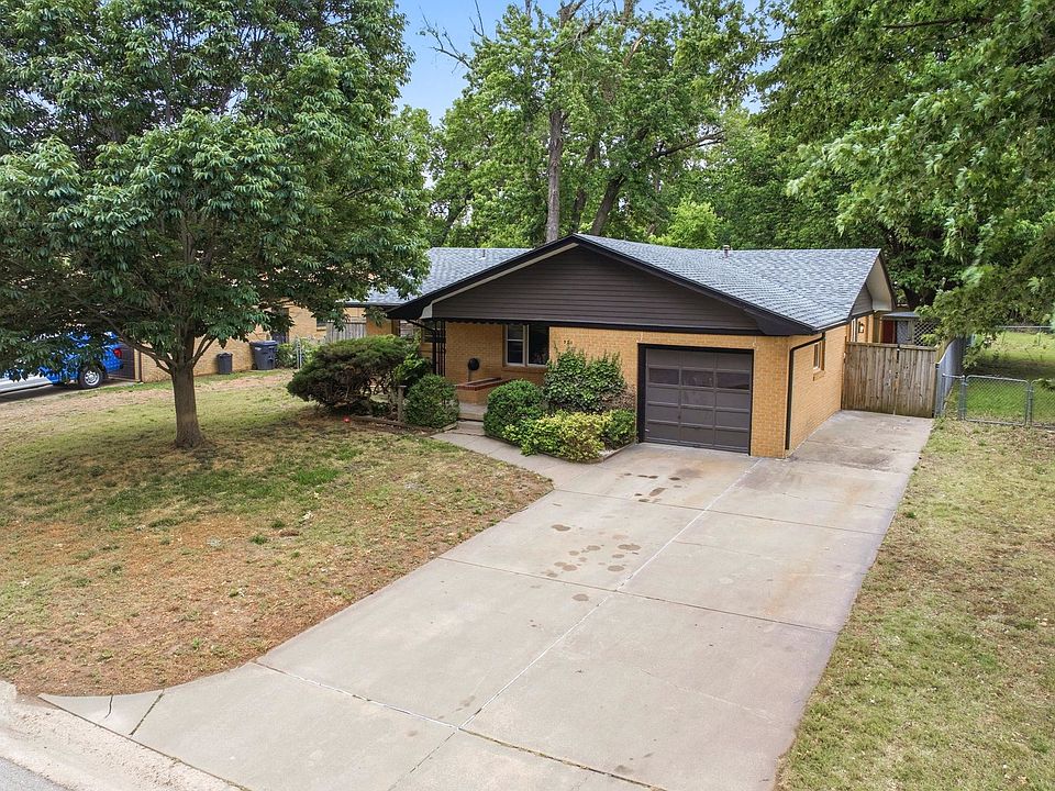 1st image of 721 W Anita Dr