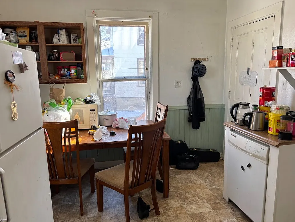 3 bed, 1.0 bath, $1,995 — Photo 4