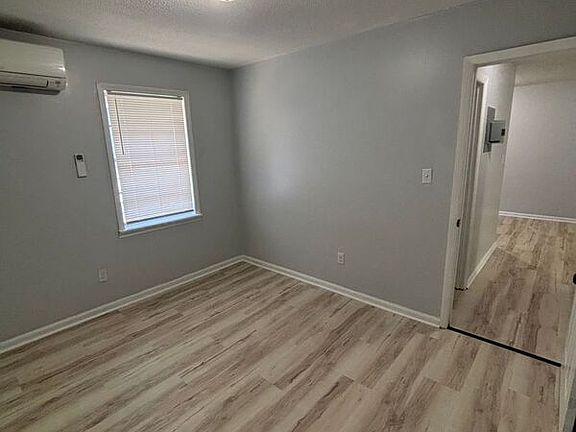 5th image of 1609 11th Ct N APT E