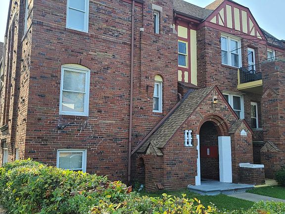 2nd image of 4203 Cortland St APT 208
