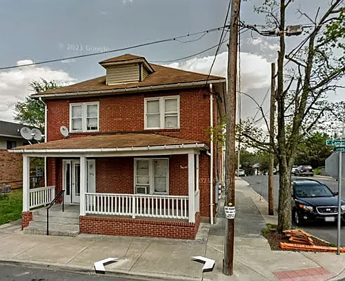 916 S Cameron St Photo 1