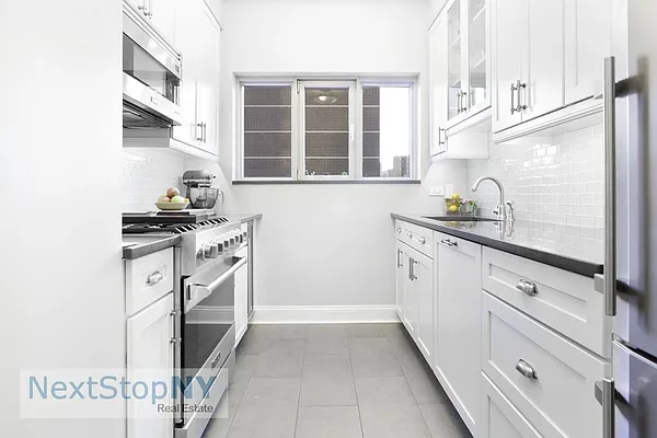 Rented by NextStopNY | media 5