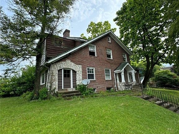 3rd image of 1653 Harvard Blvd