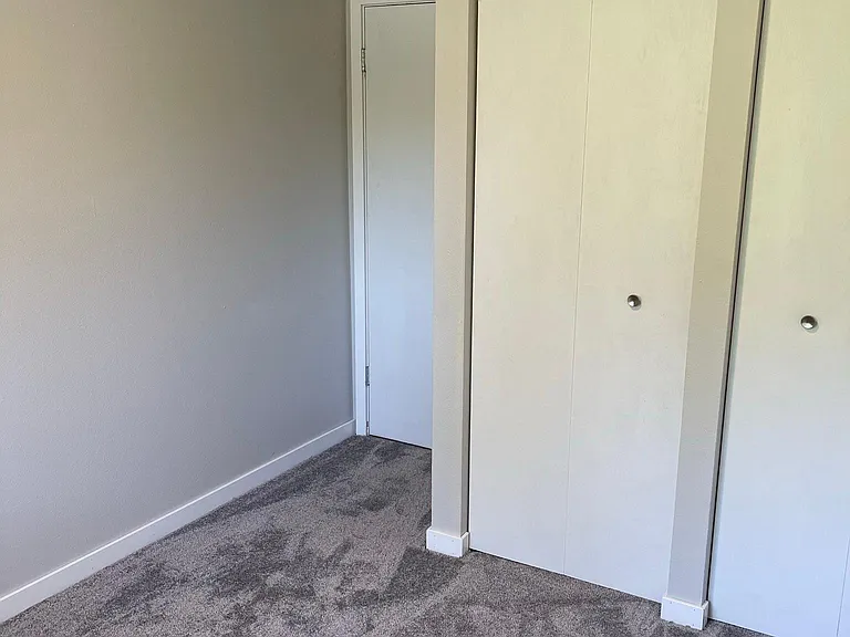 613 N Gilbert St #6 — Photo 12