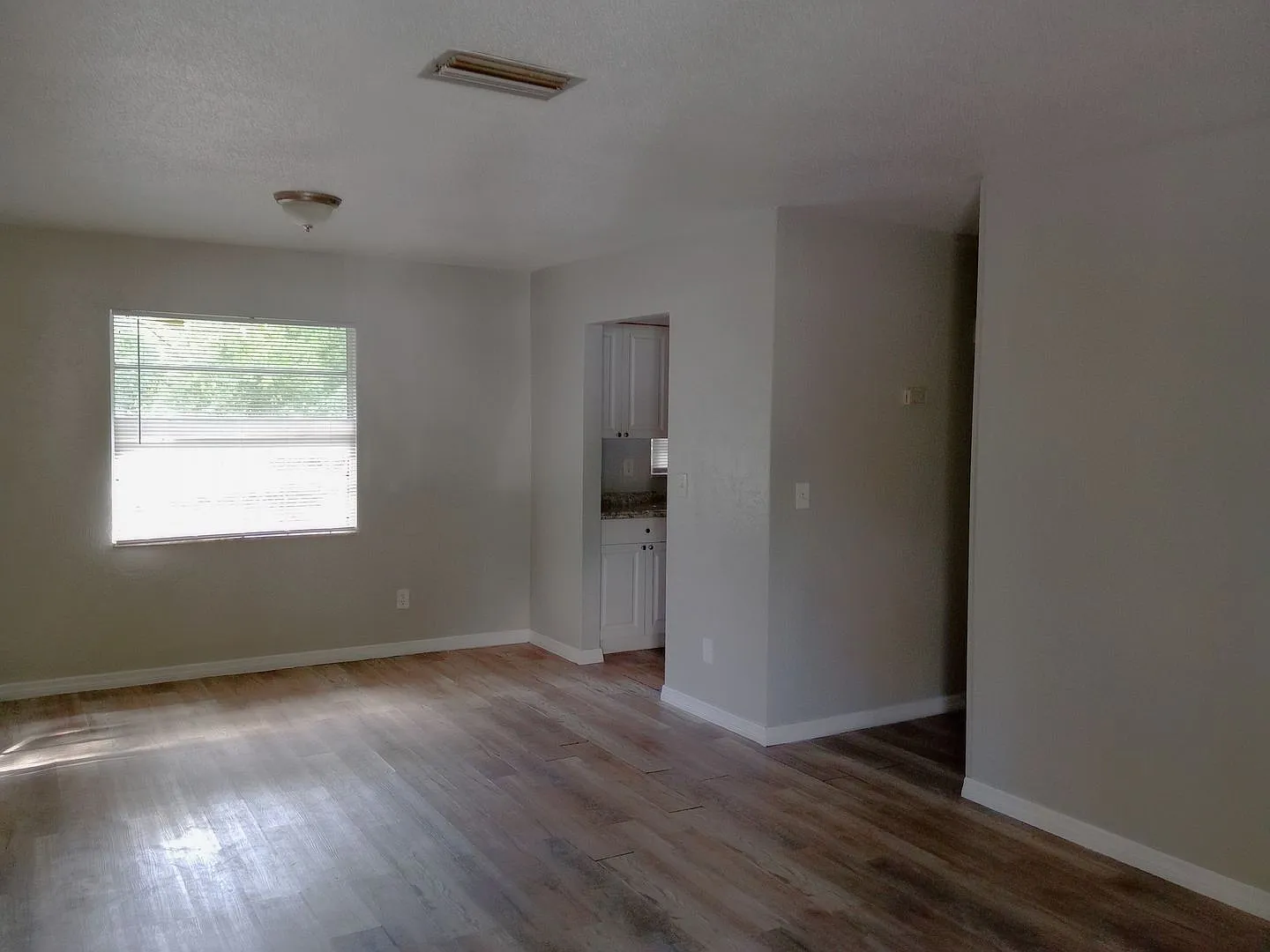 Kennedy Rd. - 1229 Unit 61 — Photo 2
